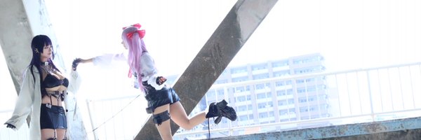 q_n_ora Profile Banner