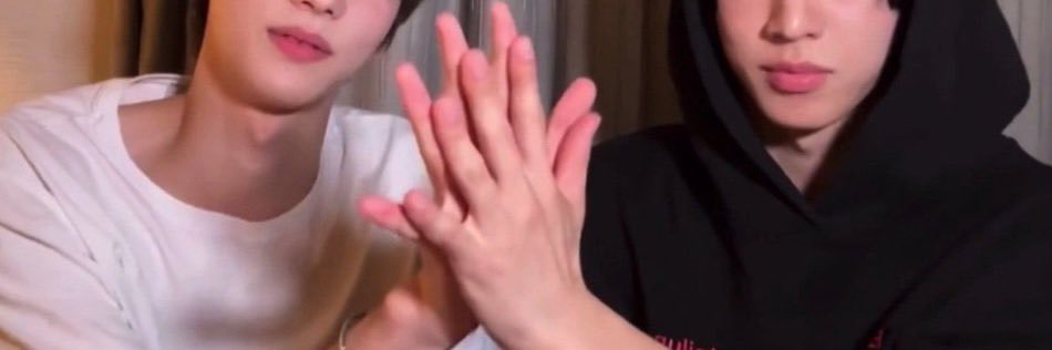 nakhaaaaa_'s profile banner image