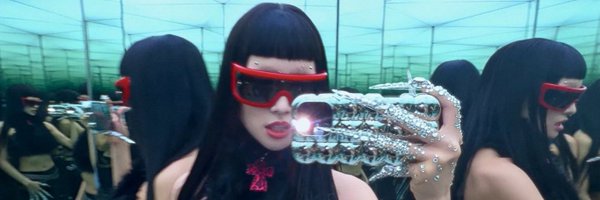 desennber Profile Banner