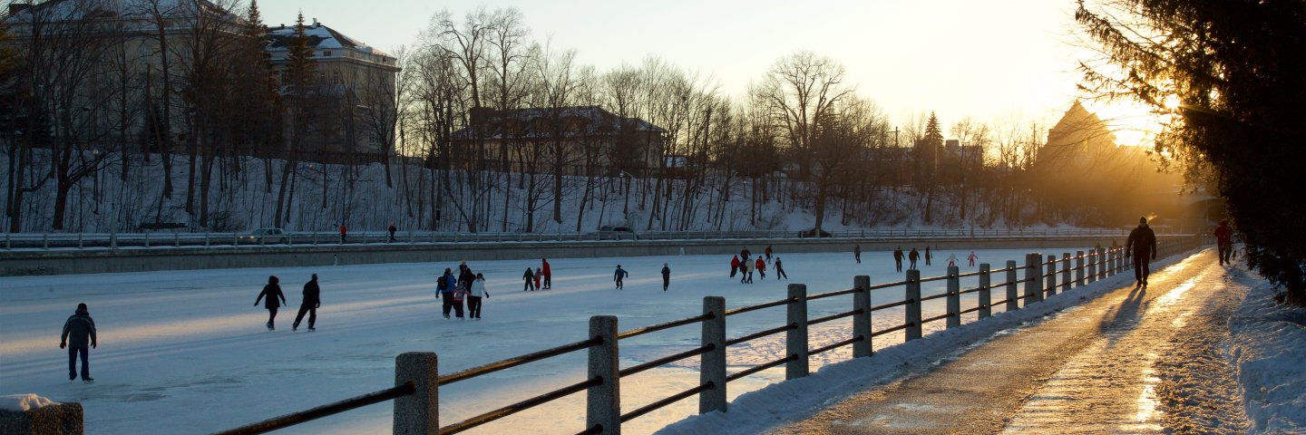 Explore ✈️ banner