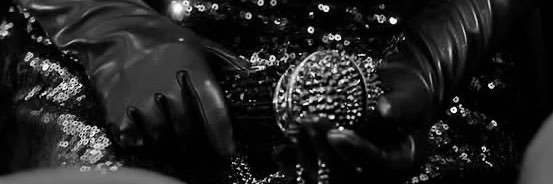R banner