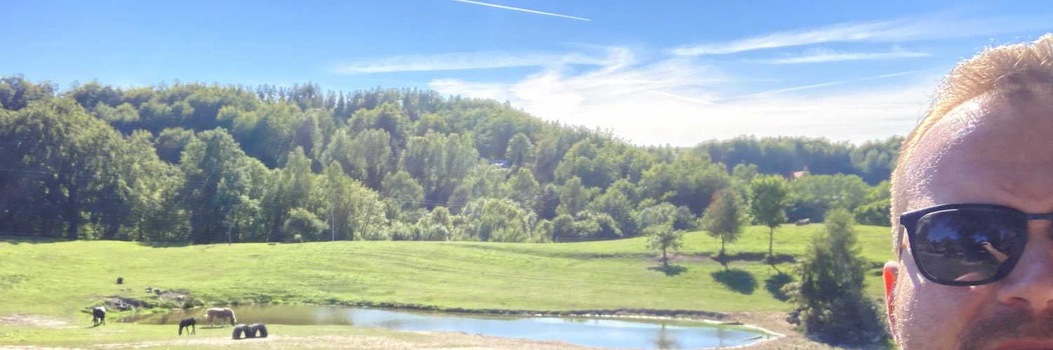 Damian Widmo banner