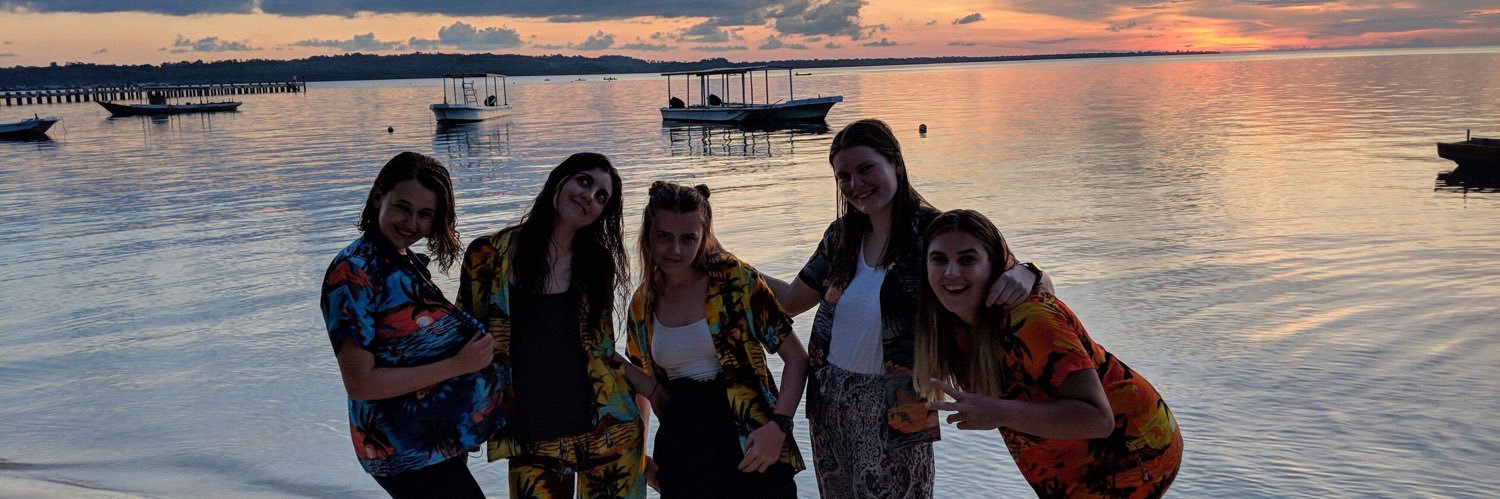 Benissss's profile banner image