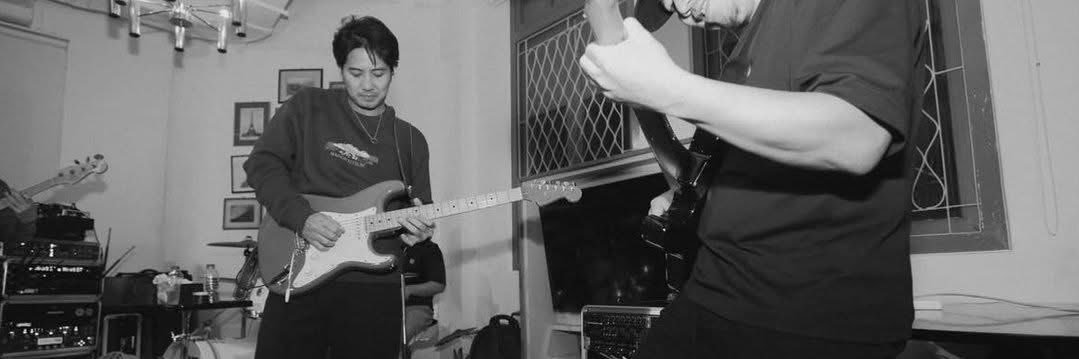 tzwntl's profile banner image