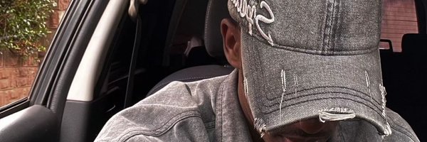 LlorixS28165 Profile Banner