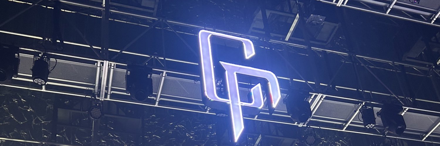 M✩.* banner