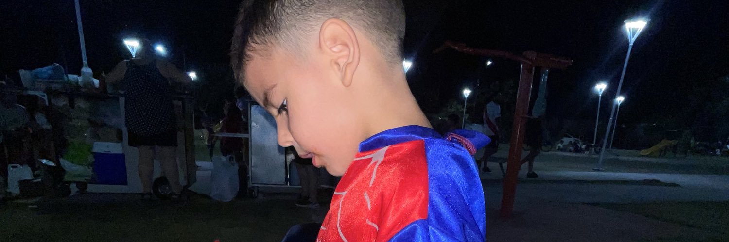 EmiLopez_'s profile banner image