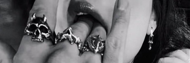 𝔐𝔦𝔞 🖤 🦇 banner