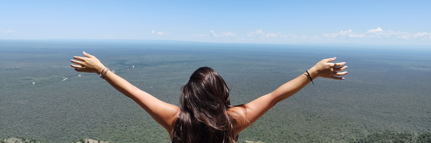 luciabelenc_'s profile banner image