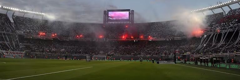 SiempreRiverP's profile banner image