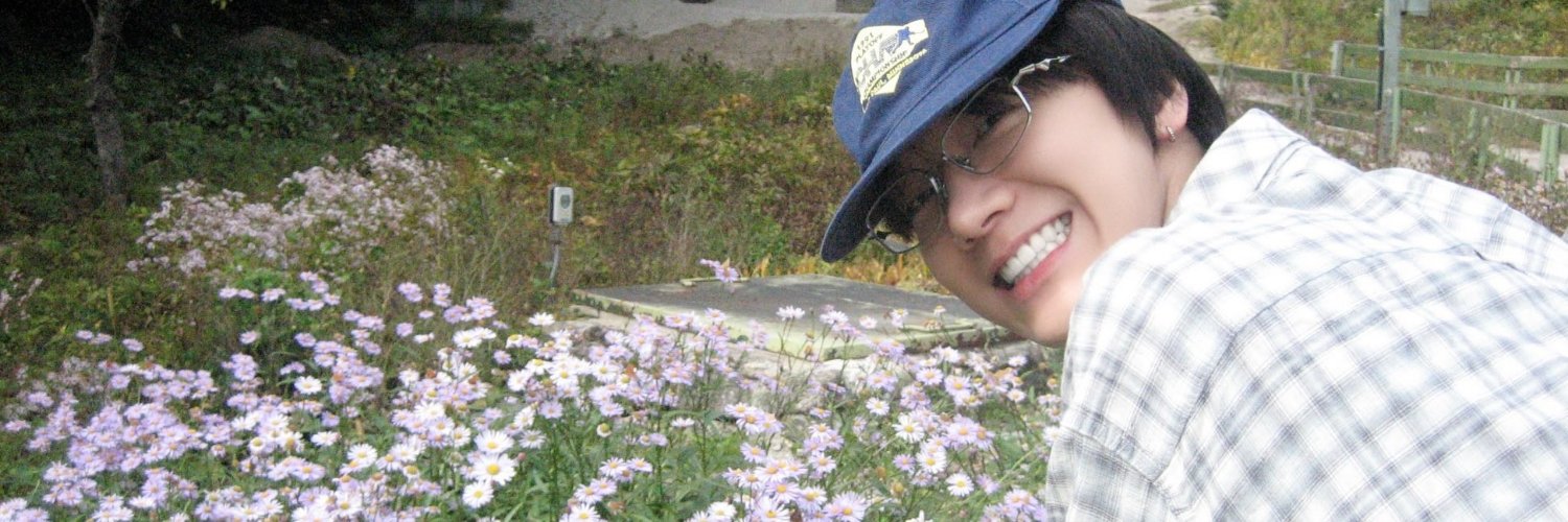 nyongl0's profile banner image