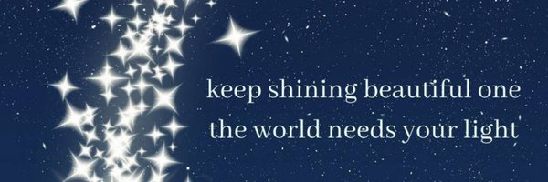 Mahreen_Q Profile Banner