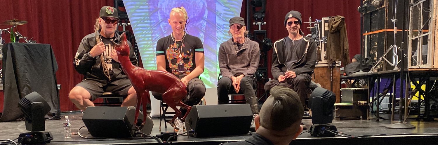 ThrowBats's profile banner image