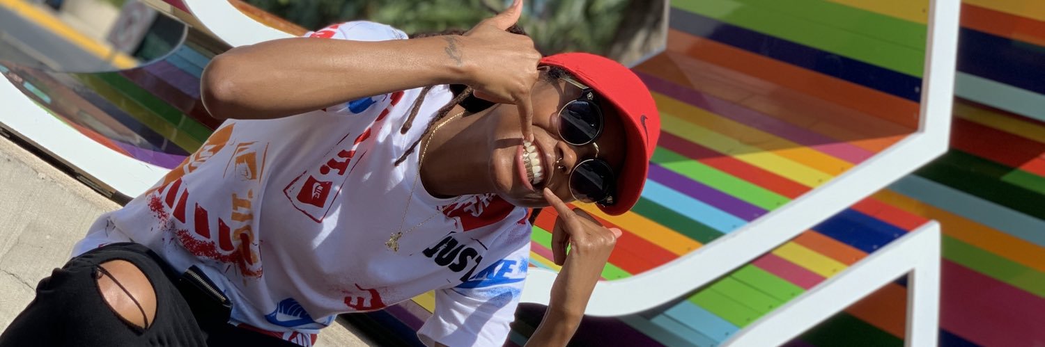 Damnthatsbay's profile banner image