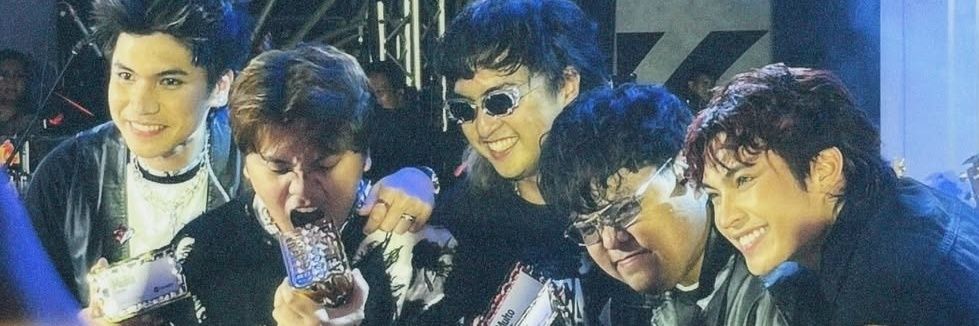 sindeinrela's profile banner image