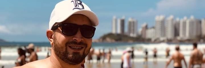 carlostrt's profile banner image