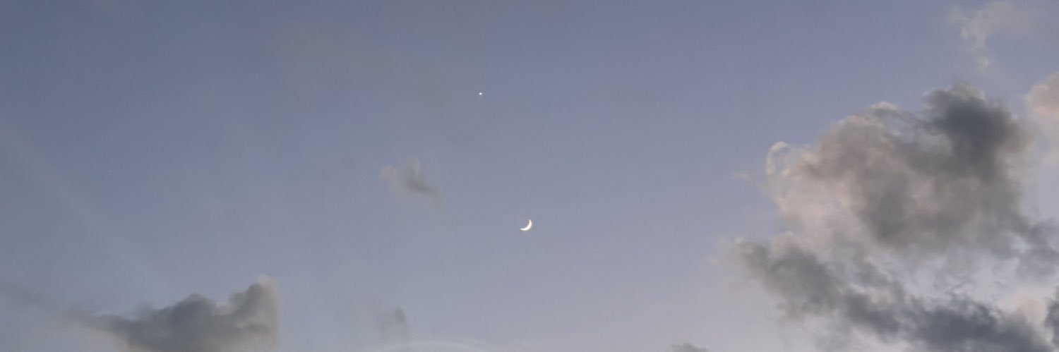 ♩ banner