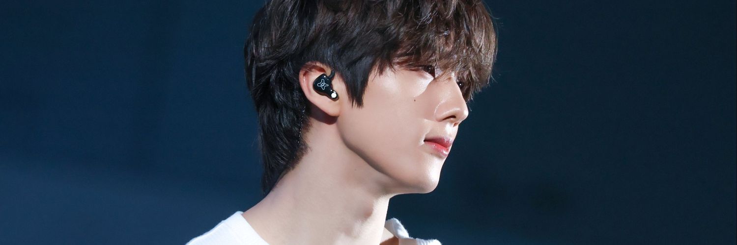 ichatun9's profile banner image