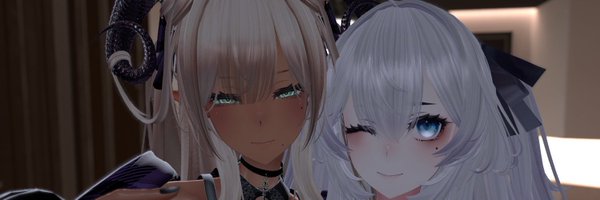 mikuneVRC Profile Banner