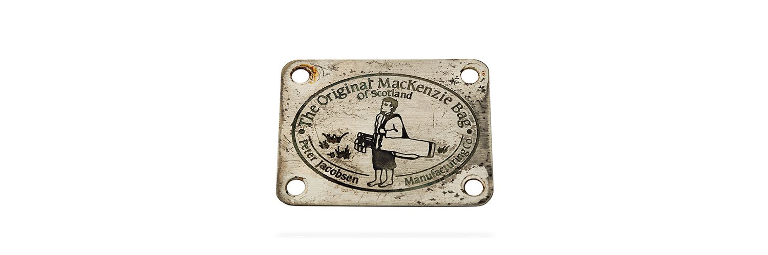 MacKenzie Golf Bags banner