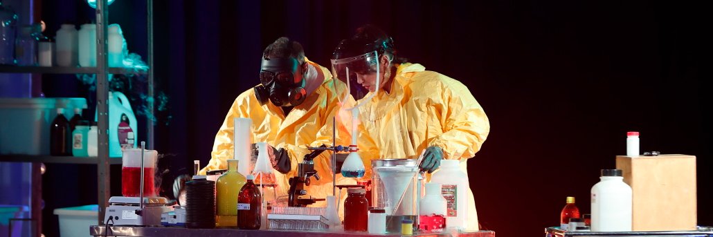 Sánchez y Carbonell banner