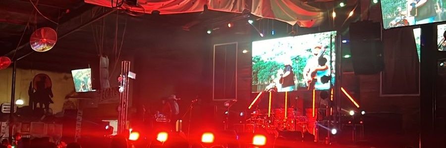 parejaJovenGloriaJhony🍍 banner