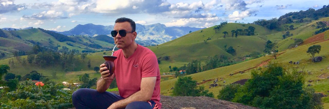 Meneghetti's profile banner image