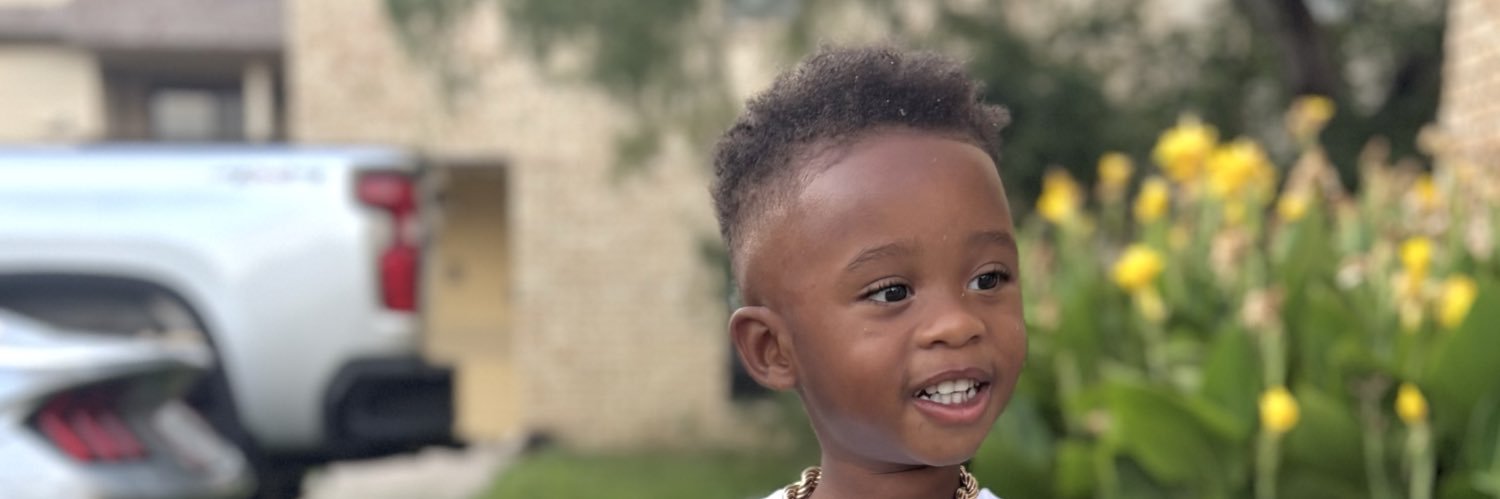 DaniiPowell's profile banner image