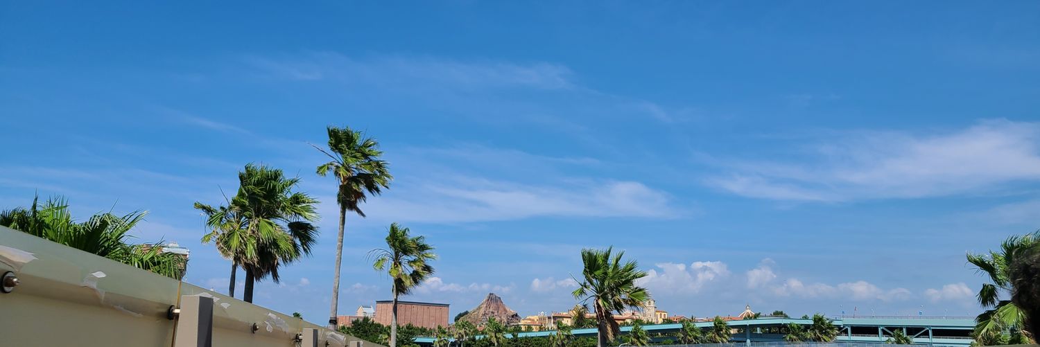 lu_k_z's profile banner image