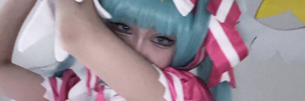 DA__ovo Profile Banner