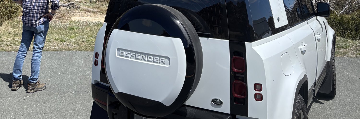 Tracey and the Defender 🇦🇺 ✝️ banner