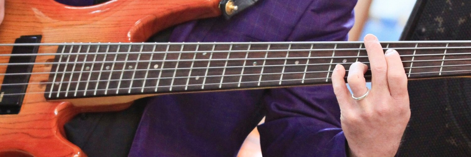 Dan Warwick banner