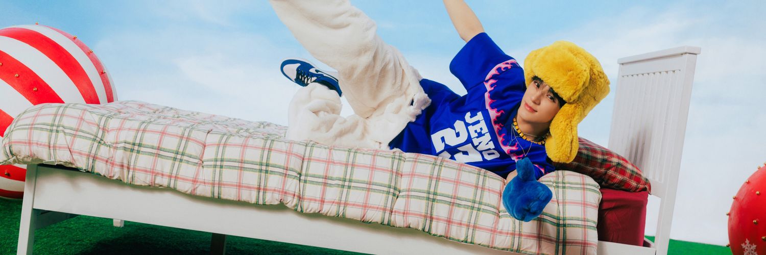 belladisty's profile banner image