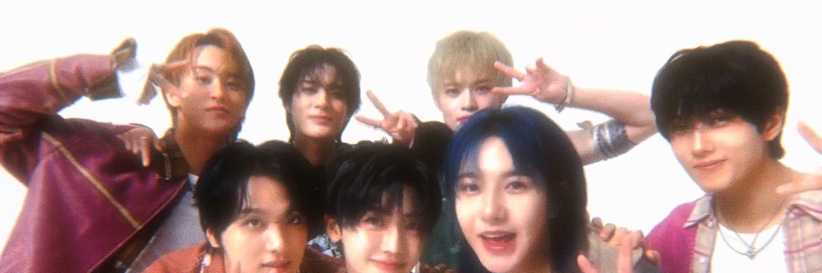แอเรียลลี banner
