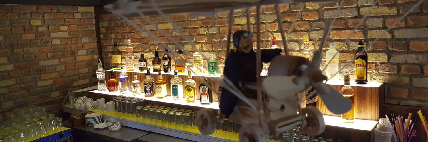 PilotCafeBar's profile banner image