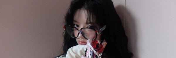 bita_minju Profile Banner
