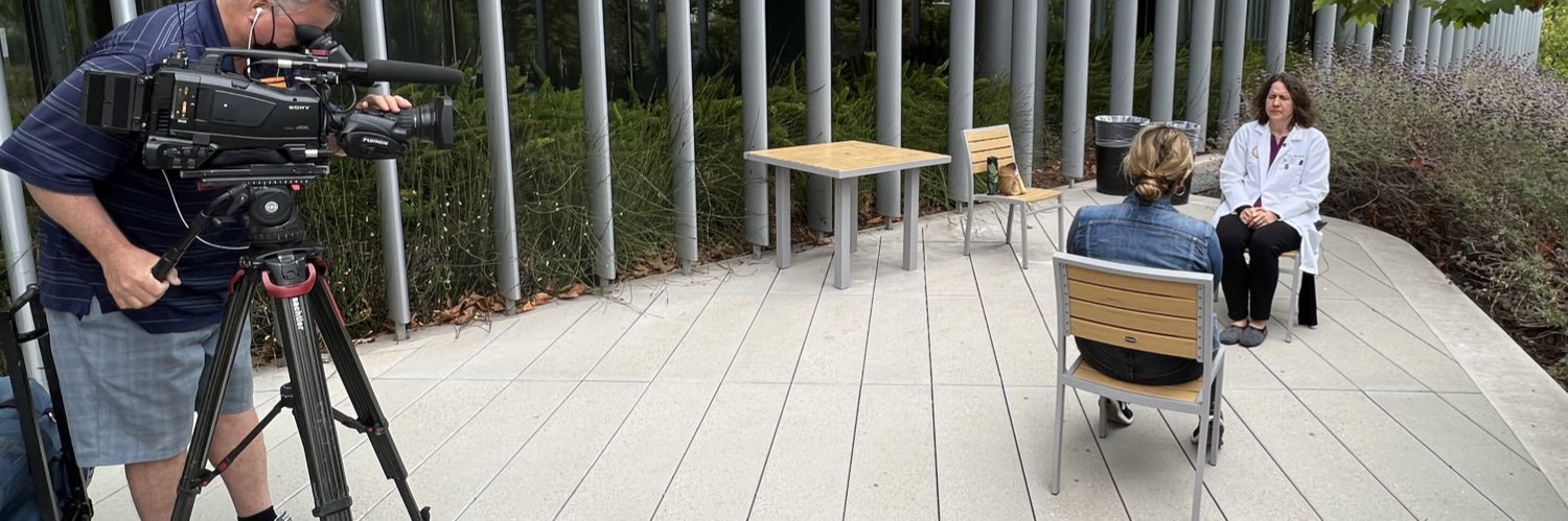 America Arias banner