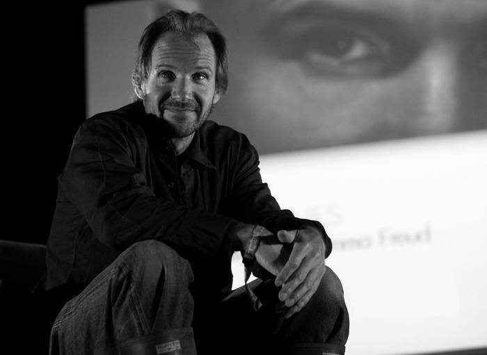vsarahkane's profile banner image