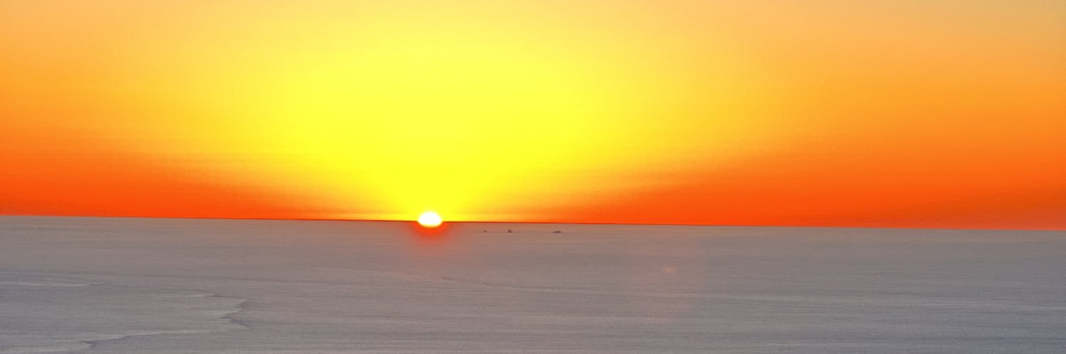 sarahreon's profile banner image