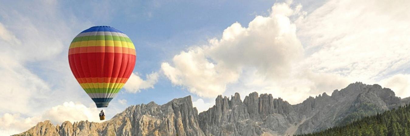 claaryalmada's profile banner image