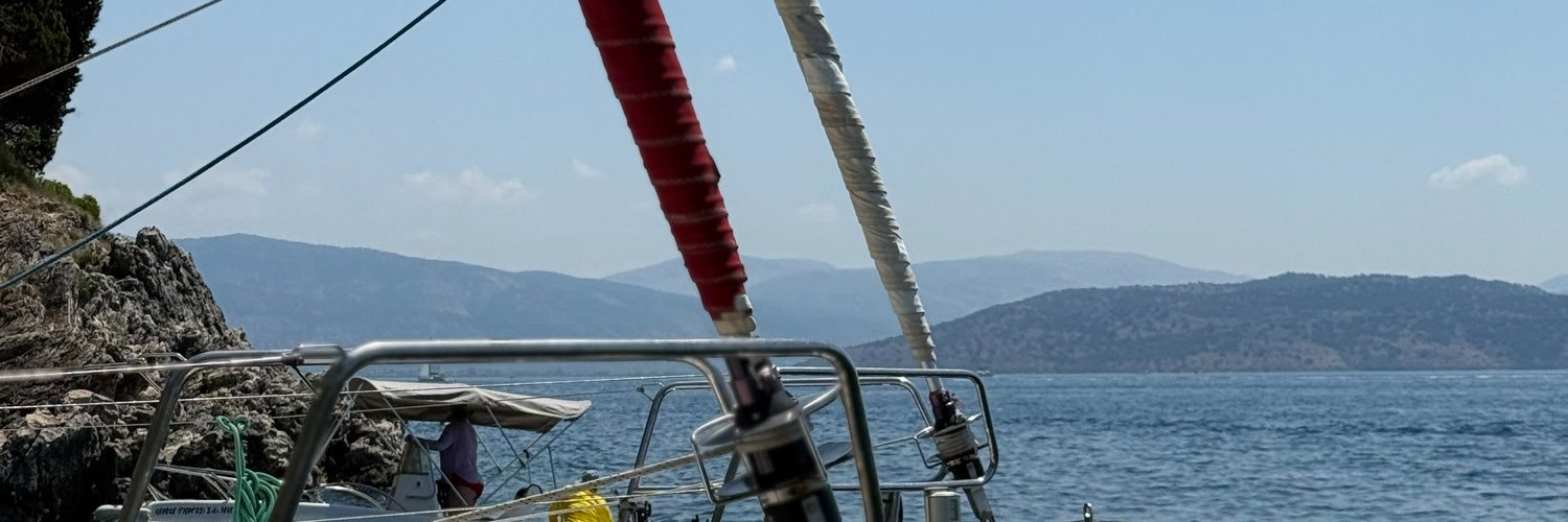 VnikaRed's profile banner image