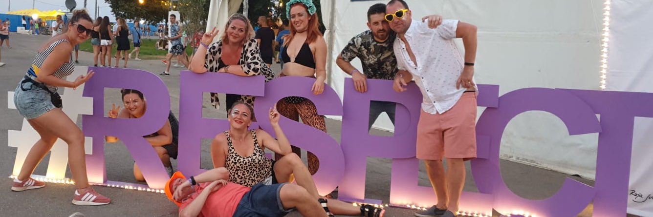 leighw69's profile banner image