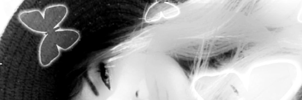 Mary🦋's banner