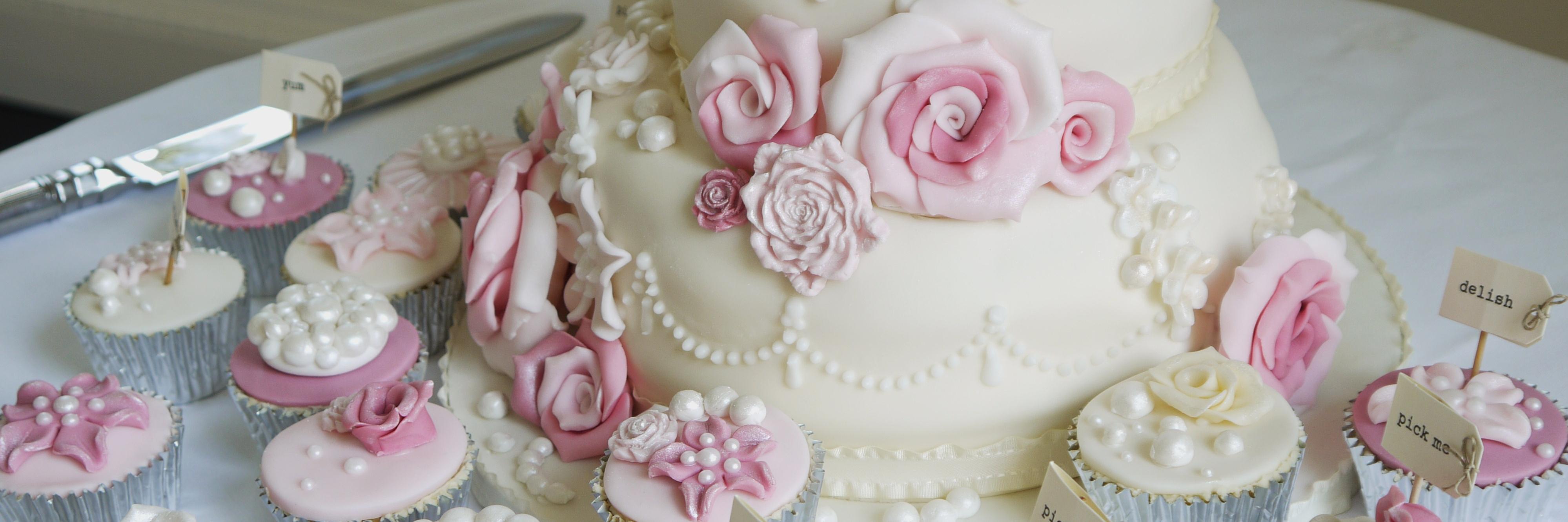 LexiliciousCake's profile banner image