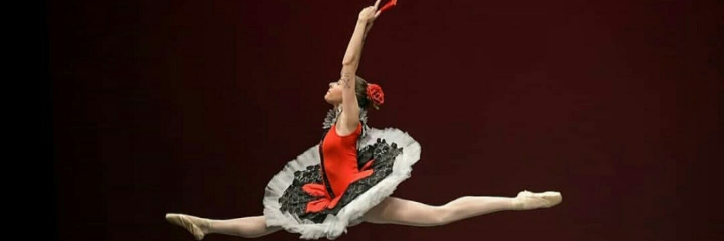 Una bailarina más banner