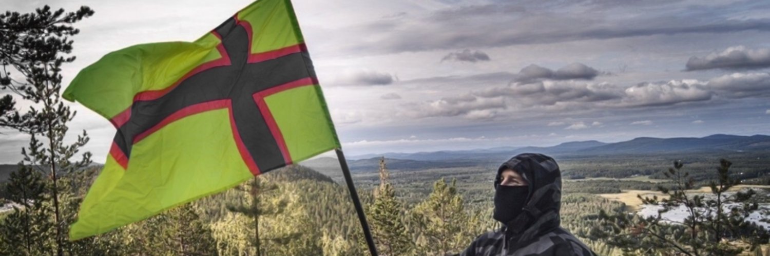 Karjalaini Kanšallin Liikeh's banner