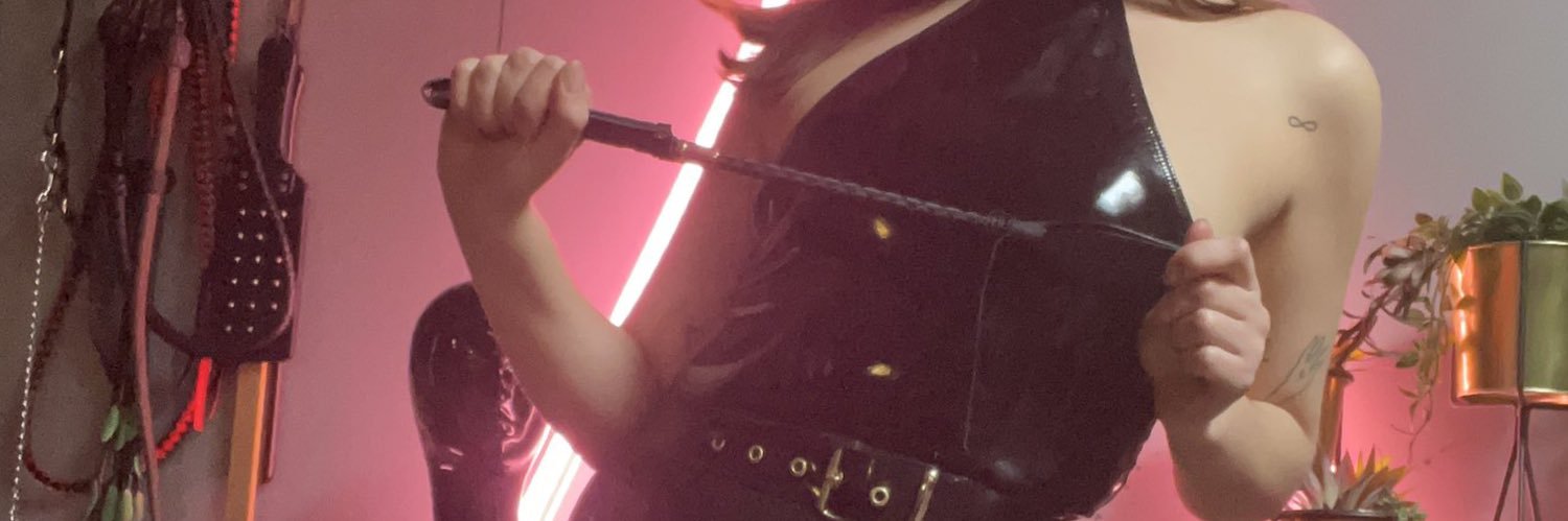 misstresssam's profile banner image