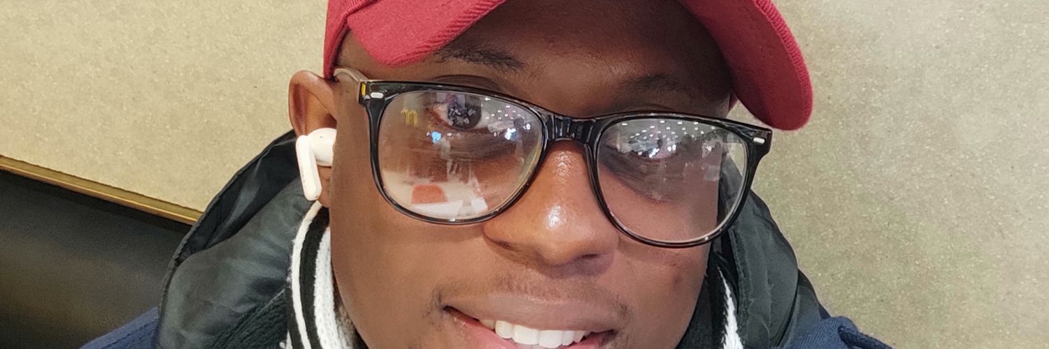 Davidvicz's profile banner image