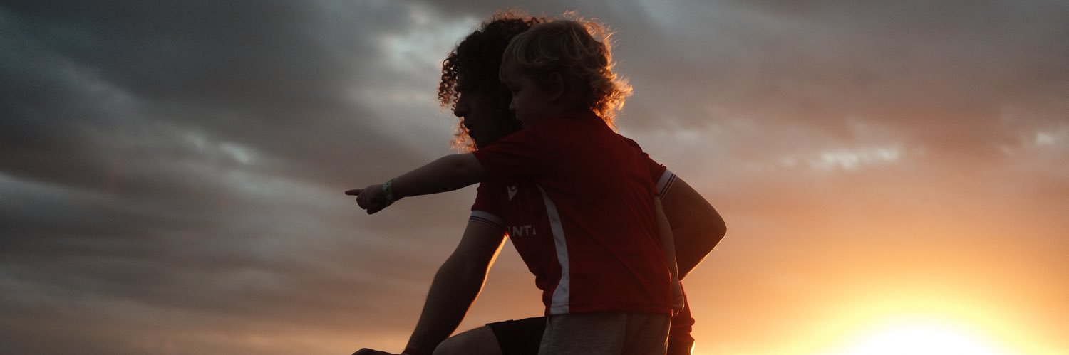 Curls on Camera banner