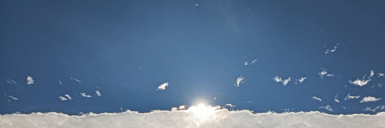 ไอติมกะทิอร่อยที่สุด🦊🍓 banner